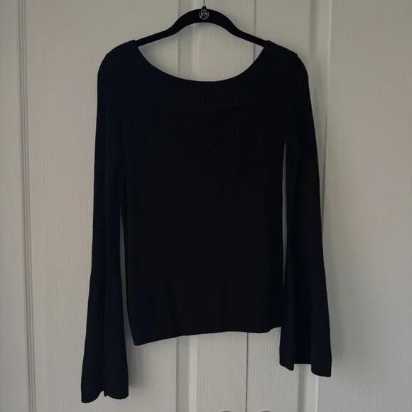 REVOLVE - Westmont Pullover Lovers and Friends - Picture 5 of 5